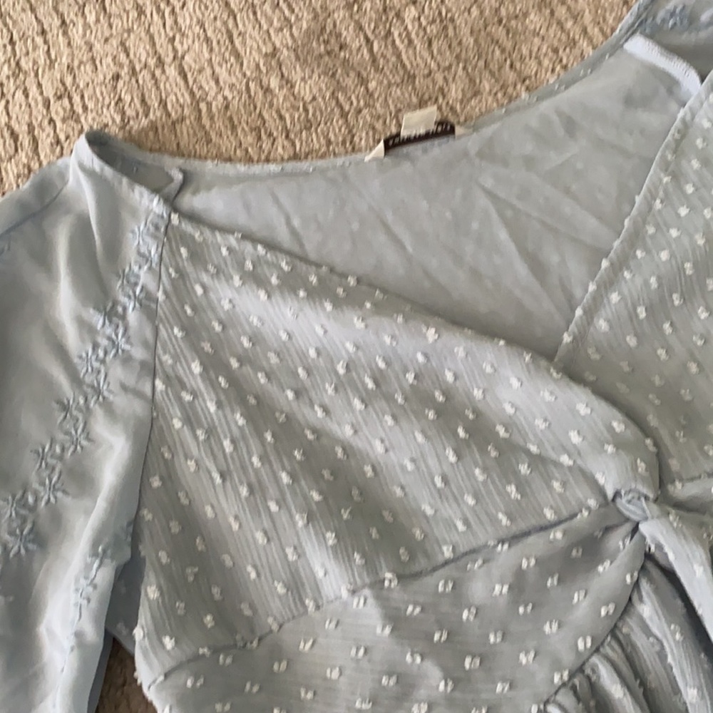 🔅baby blue blouse from american eagle size L🔅